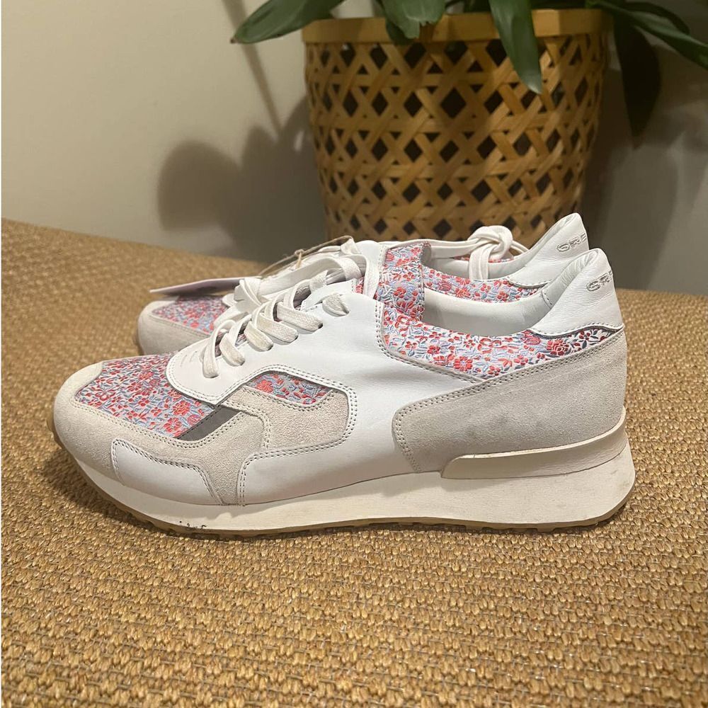 Greats Floral Women's Limited Edition Sneakers NWT sz 42 (US The 11.5/12)